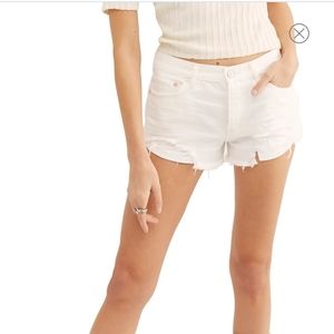 Free people high rise white denim shorts in spring white size 28
